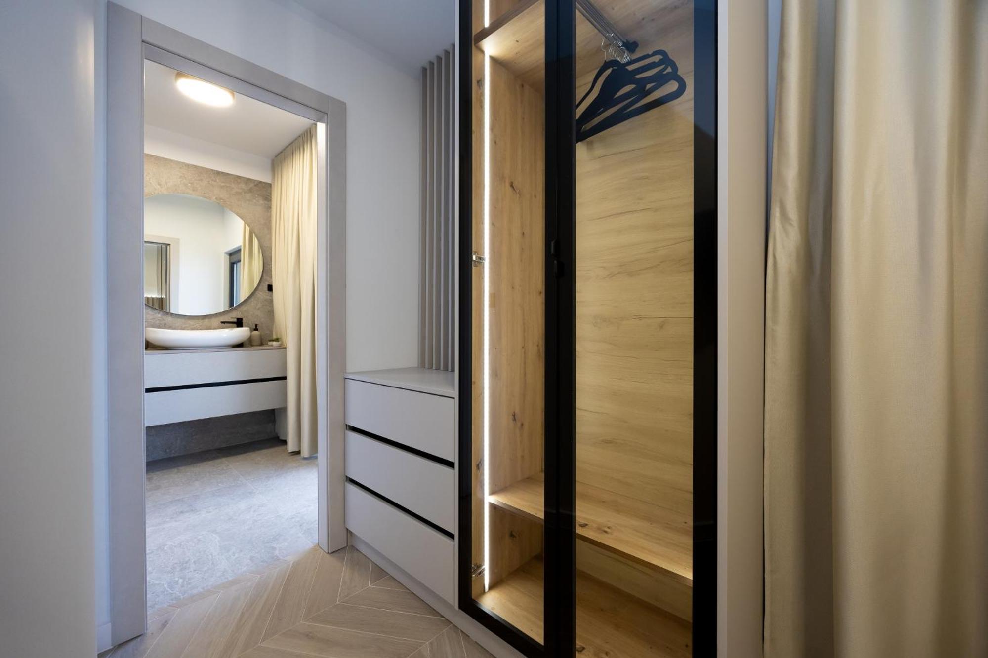 Villa Roma Sauna And Hydrotherapy Pool Trogir Exterior photo