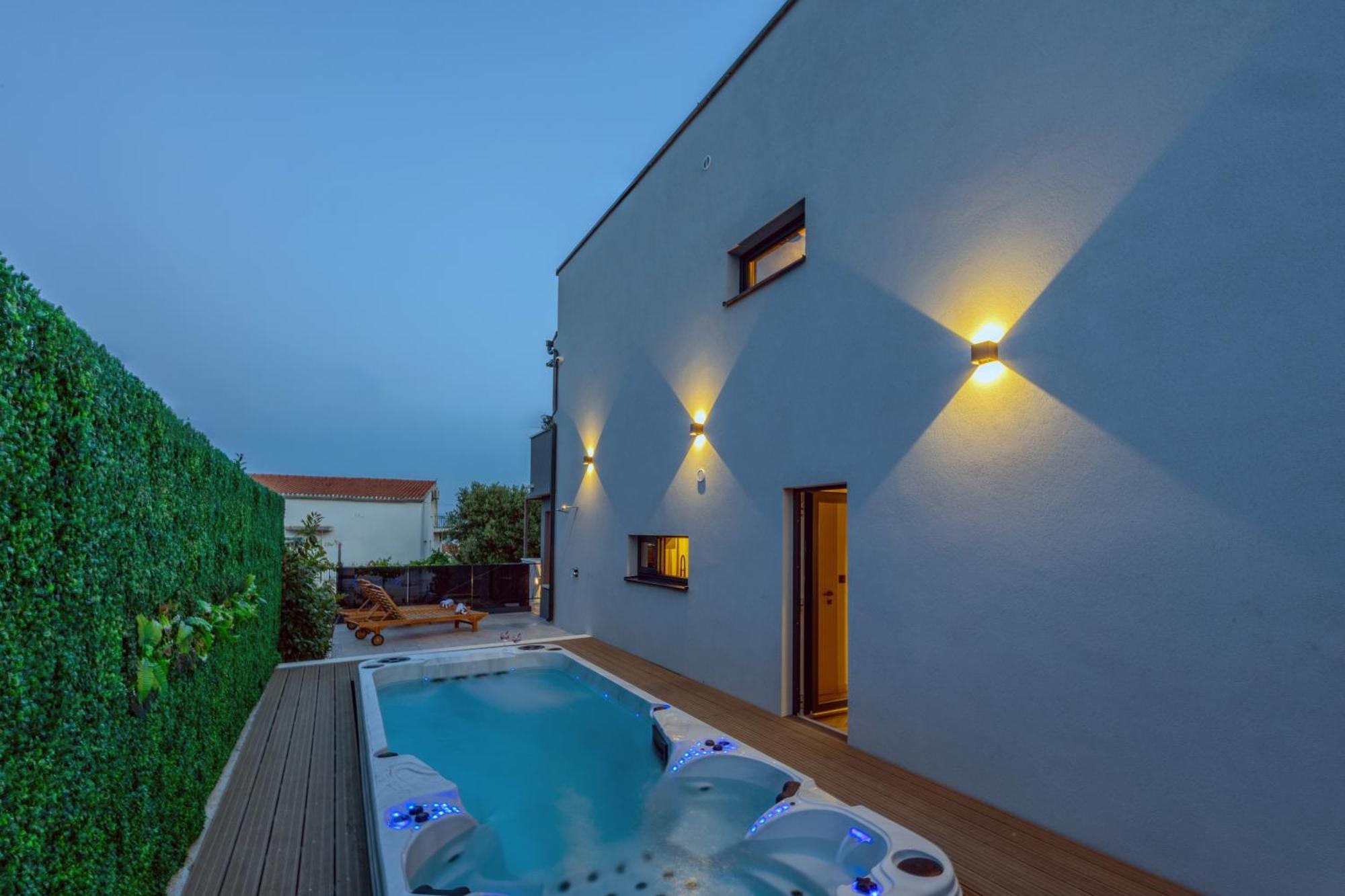 Villa Roma Sauna And Hydrotherapy Pool Trogir Exterior photo