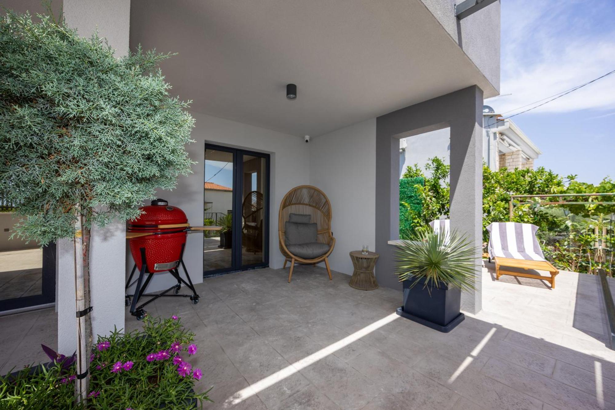 Villa Roma Sauna And Hydrotherapy Pool Trogir Exterior photo