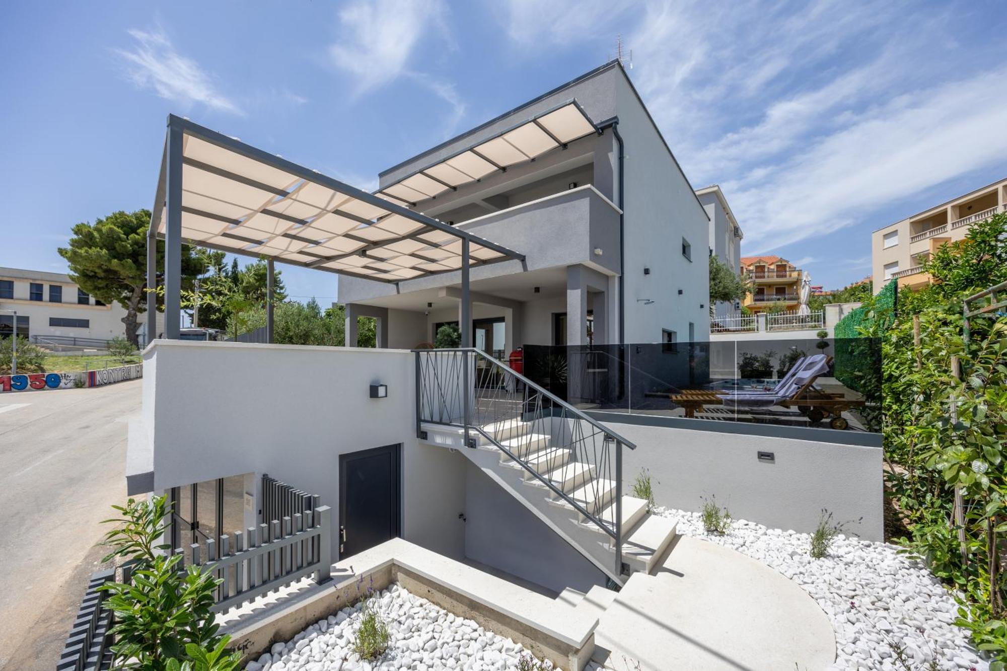 Villa Roma Sauna And Hydrotherapy Pool Trogir Exterior photo