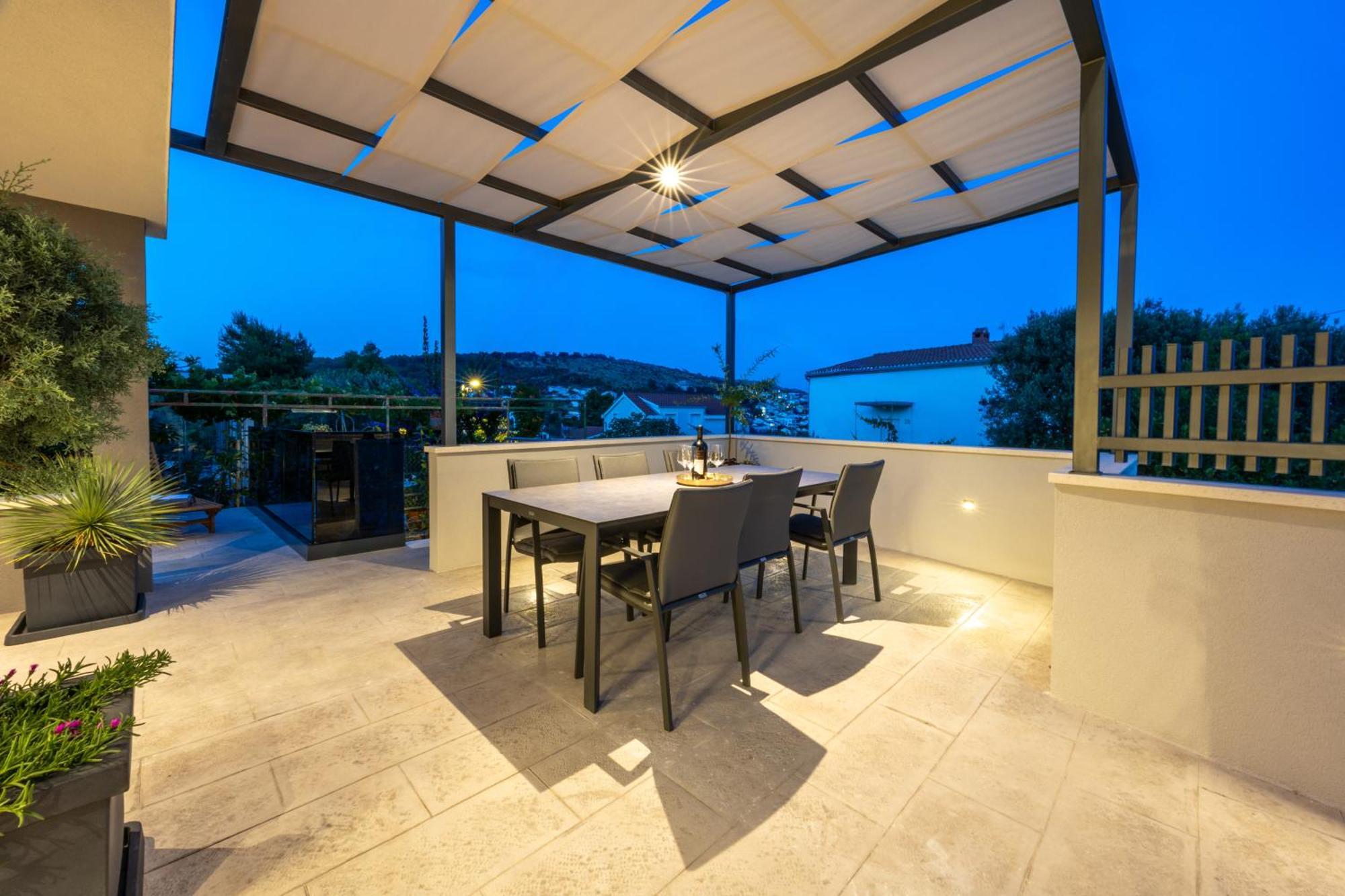 Villa Roma Sauna And Hydrotherapy Pool Trogir Exterior photo